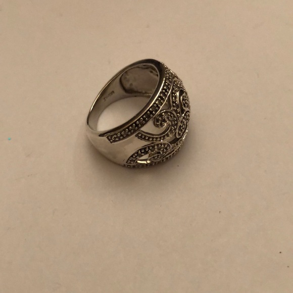 Sparkling silver Fashion Ring - Picture 3 of 3